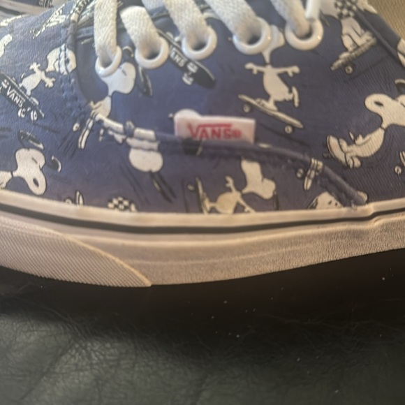 Limited Edition  Rare Snoopy Vans - Picture 3 of 5